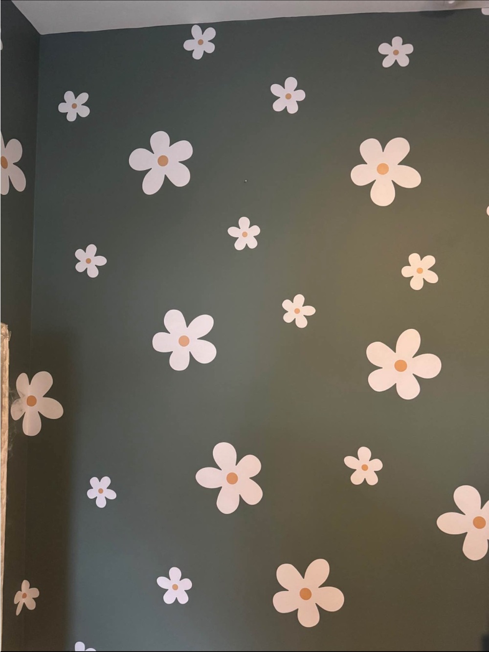 Floral Wall Decal Set - White and Gold Daisy Accents